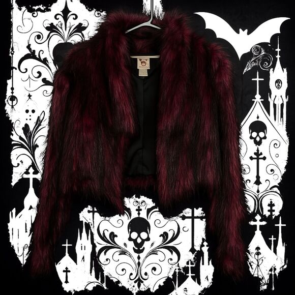 Dramatic Faux Fur Goth Jacket – M - Picture 3 of 17